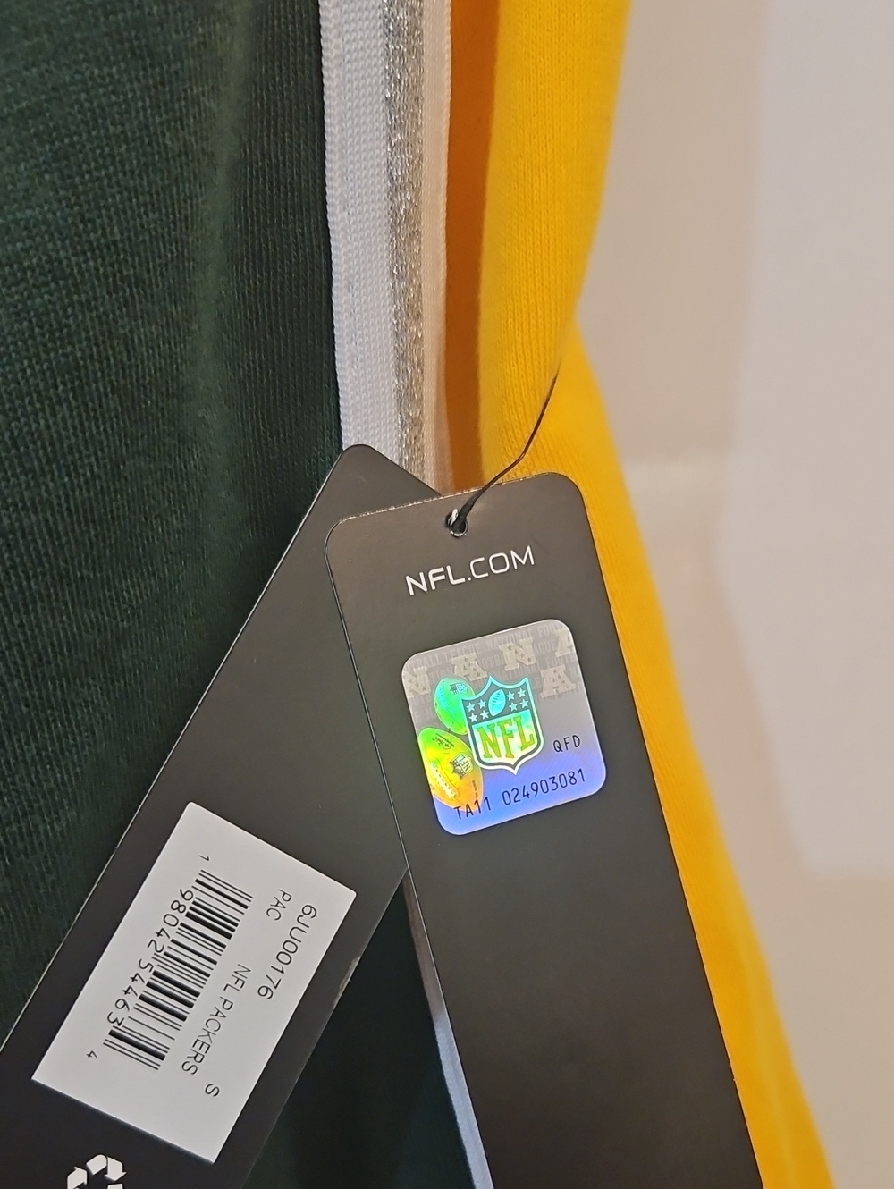 Green Bay Packers Pullover - Picture 7 of 12